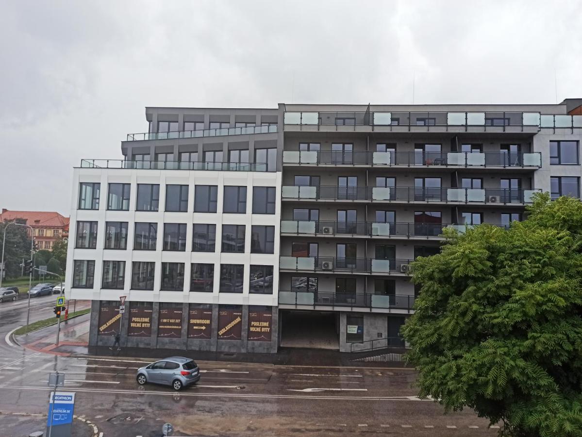 Taban Halifax Apartment - City Center & Free Parking Nitra Exterior photo