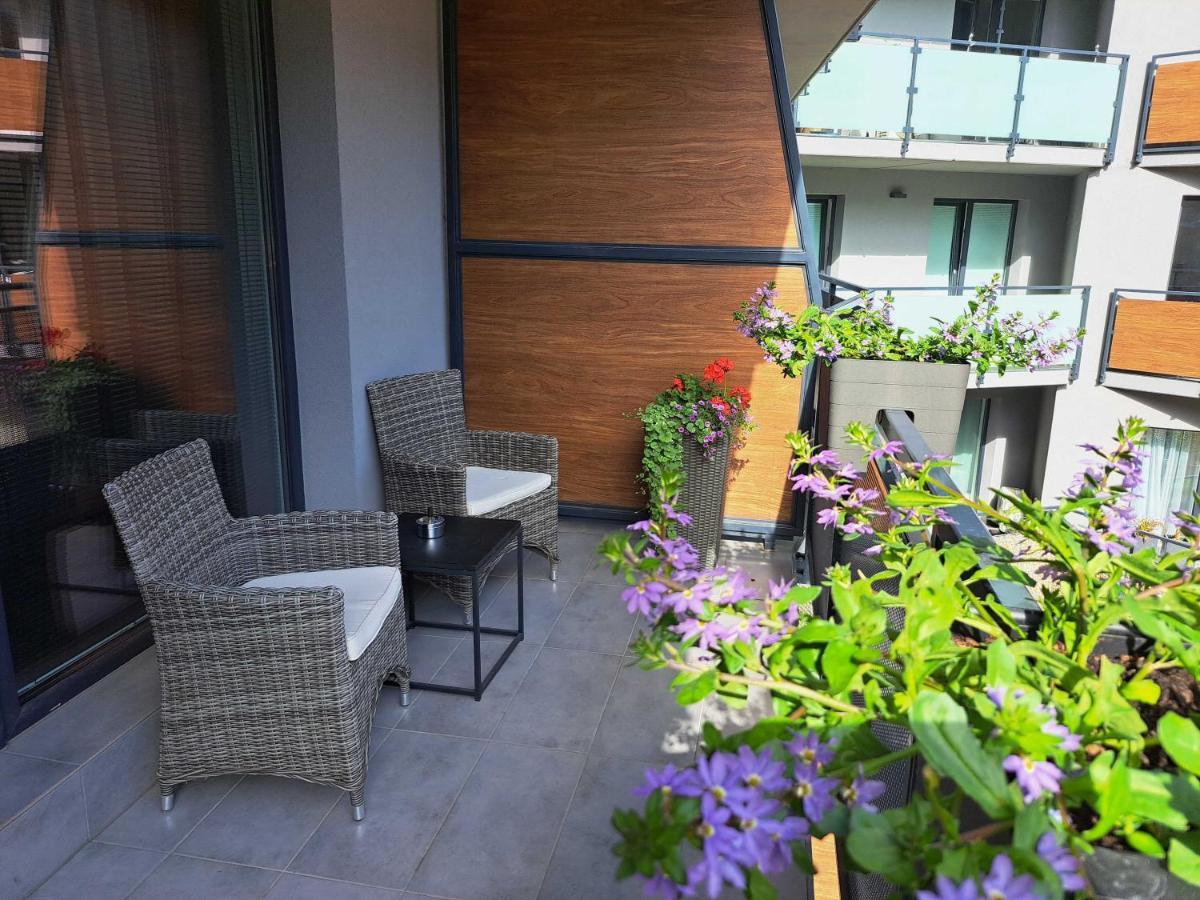 Taban Halifax Apartment - City Center & Free Parking Nitra Exterior photo